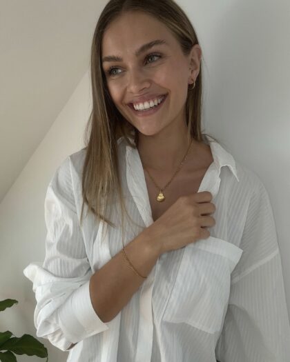 Golden Shell - Necklace
